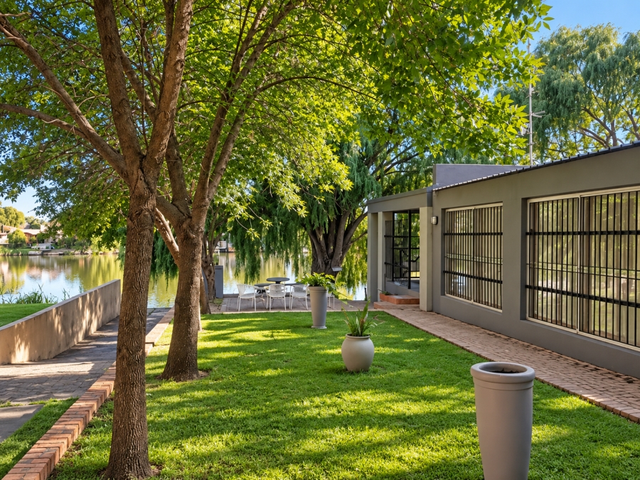 2 Bedroom Property for Sale in Maselspoort Free State
